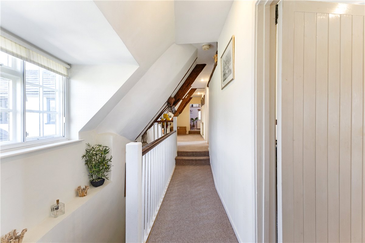 4 bedroom Cottage, Church Road, Wanborough, SN4 - Available, Image 10