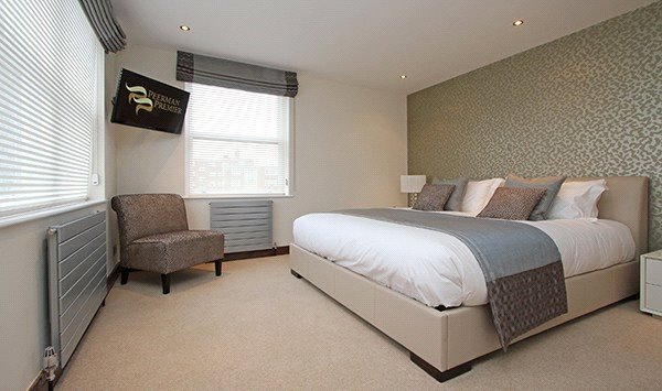 3 bedroom Flat, Ennismore Gardens, London, SW7 - Available, Image 2