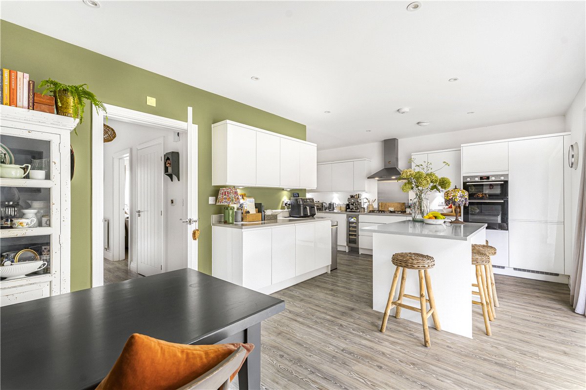 4 bedroom House, Collett Drive, Oxford, OX2 - Available, Image 24