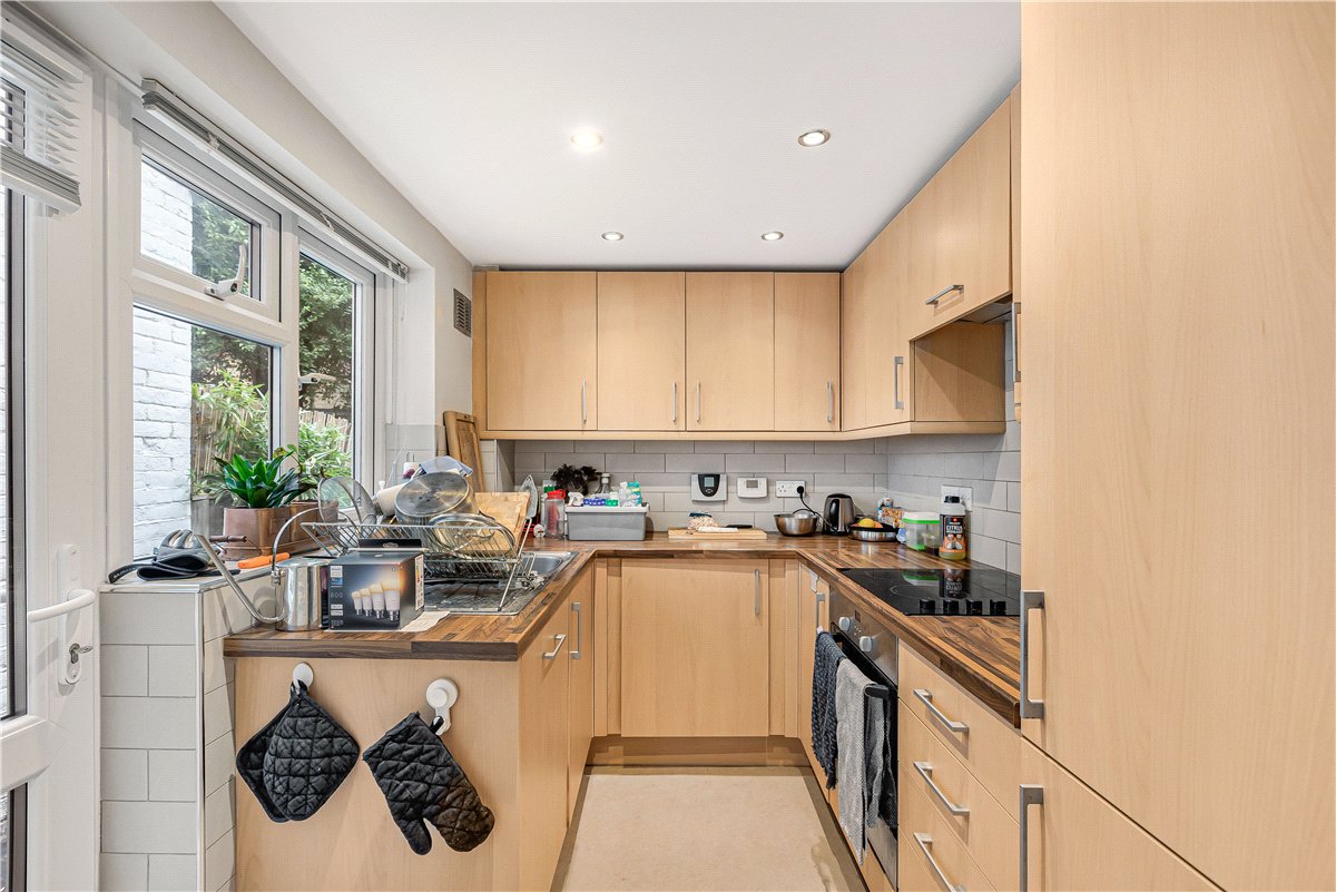 2 bedroom House, Albert Street, Oxford, OX2 - , Image 2