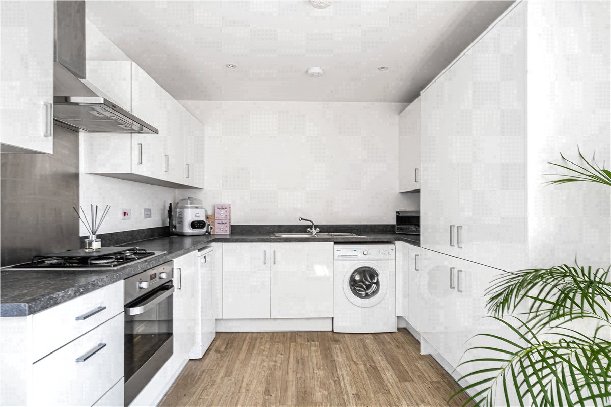 2 bedroom Flat, Thenford Way, Banbury, OX16 - Let Agreed, Image 8