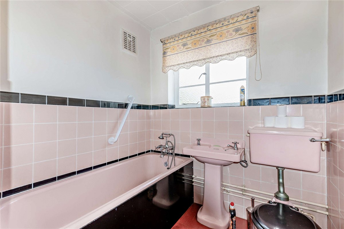 2 bedroom Bungalow, Crookham Common Road, Crookham, RG19 - Sold STC, Image 6