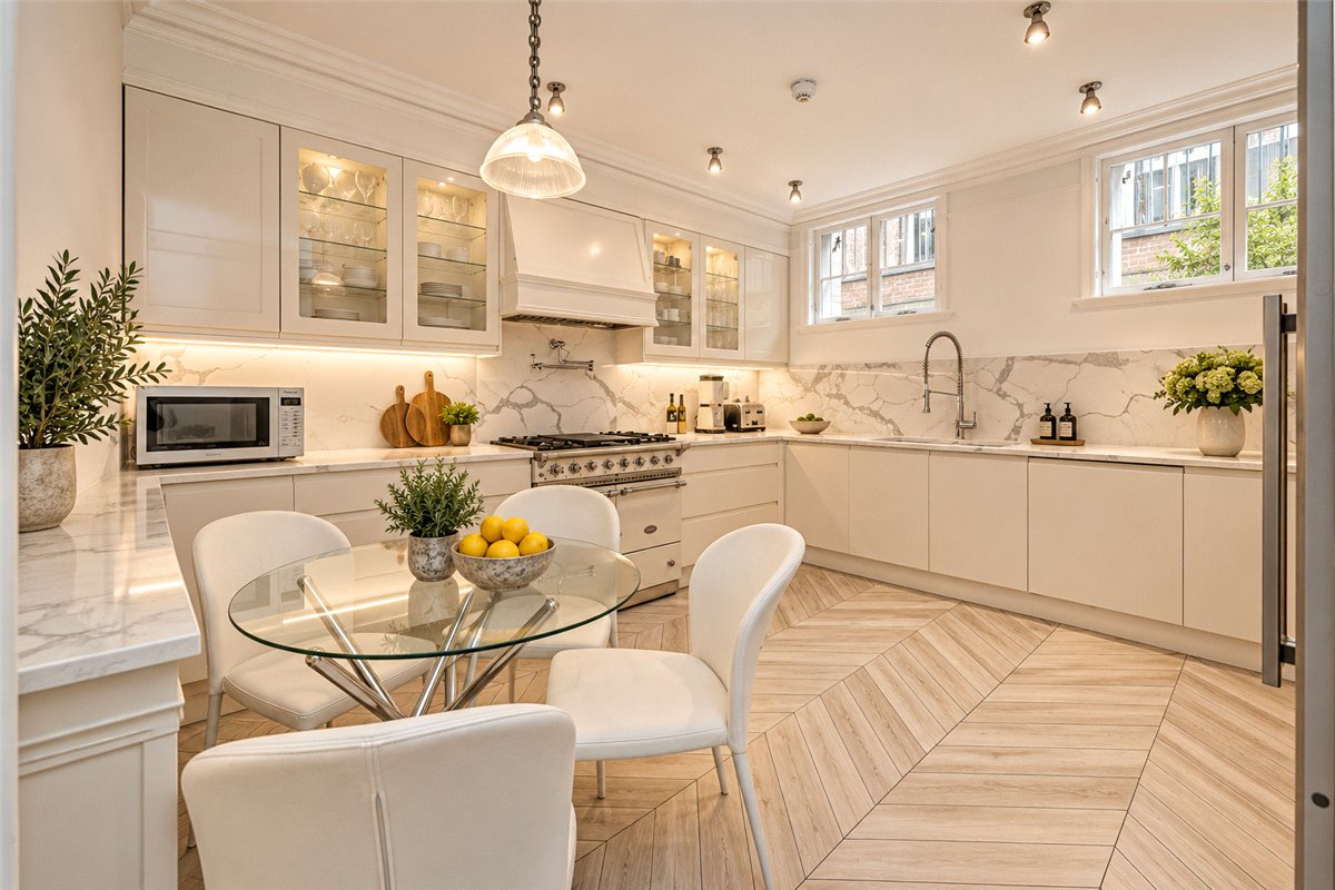 7 bedroom House, Upper Brook Street, Mayfair, W1K - Available, Image 41