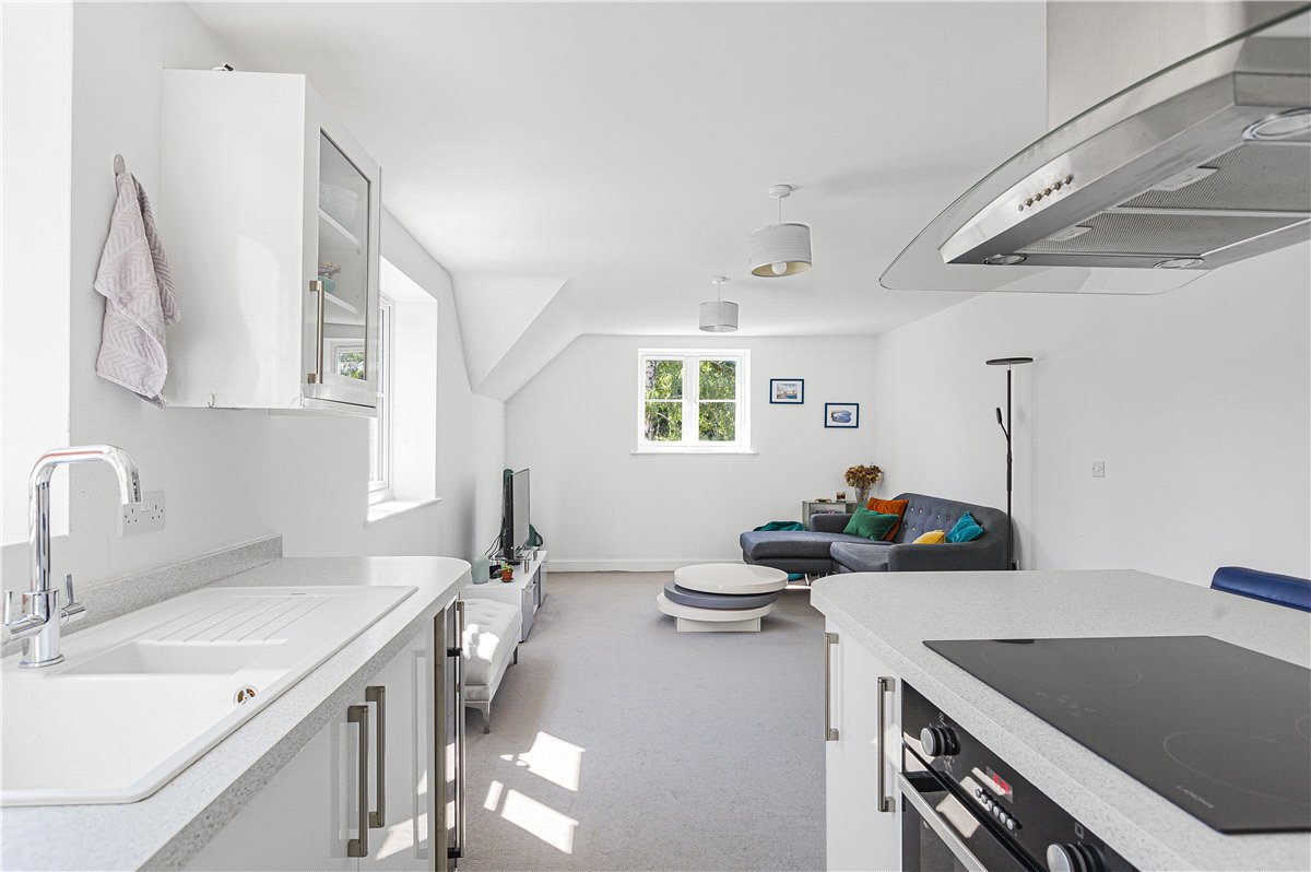 2 bedroom Flat, Yarnells Hill, Oxford, OX2 - Available, Image 3