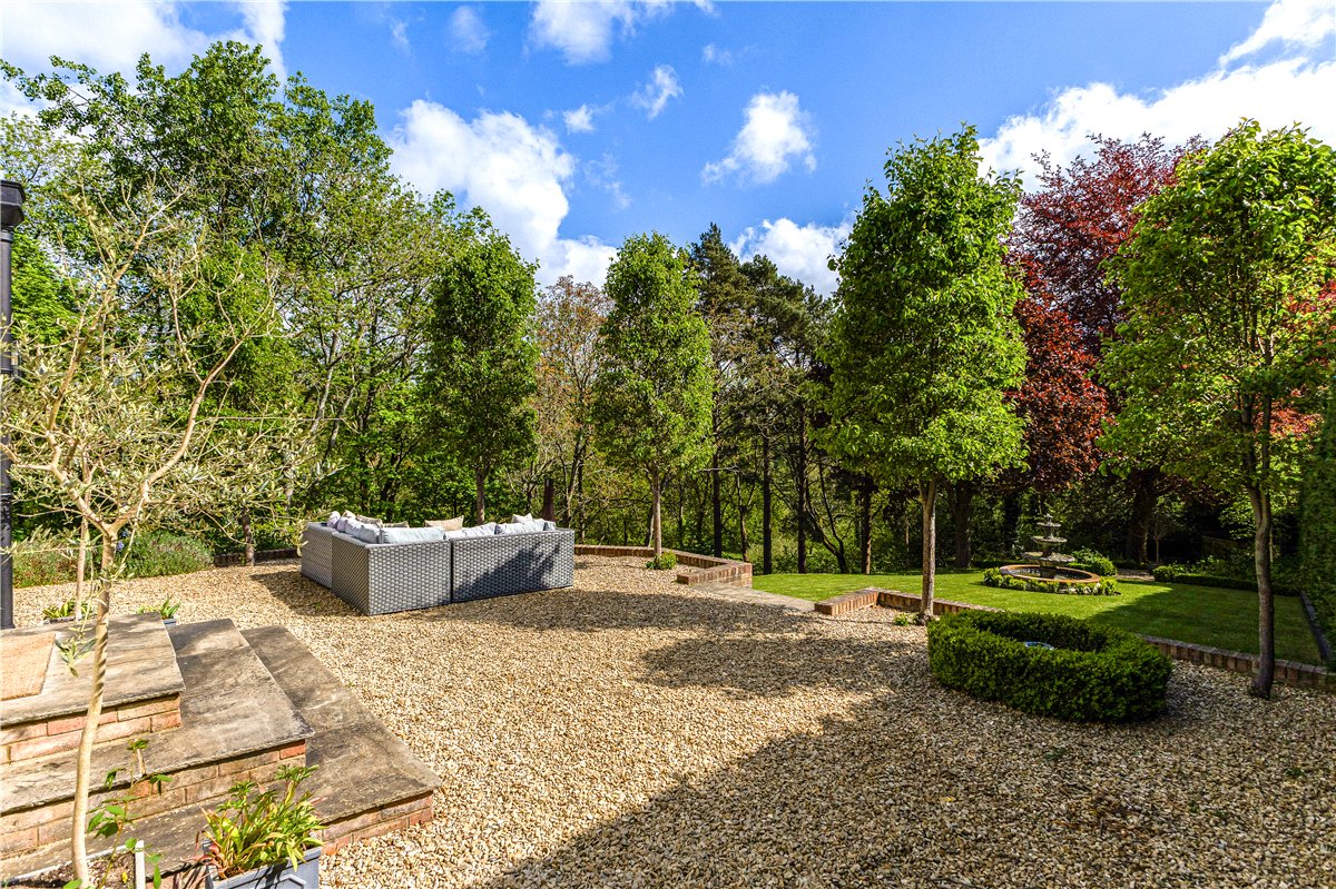 5 bedroom House, The Fairway, Devizes, SN10 - Available, Image 32