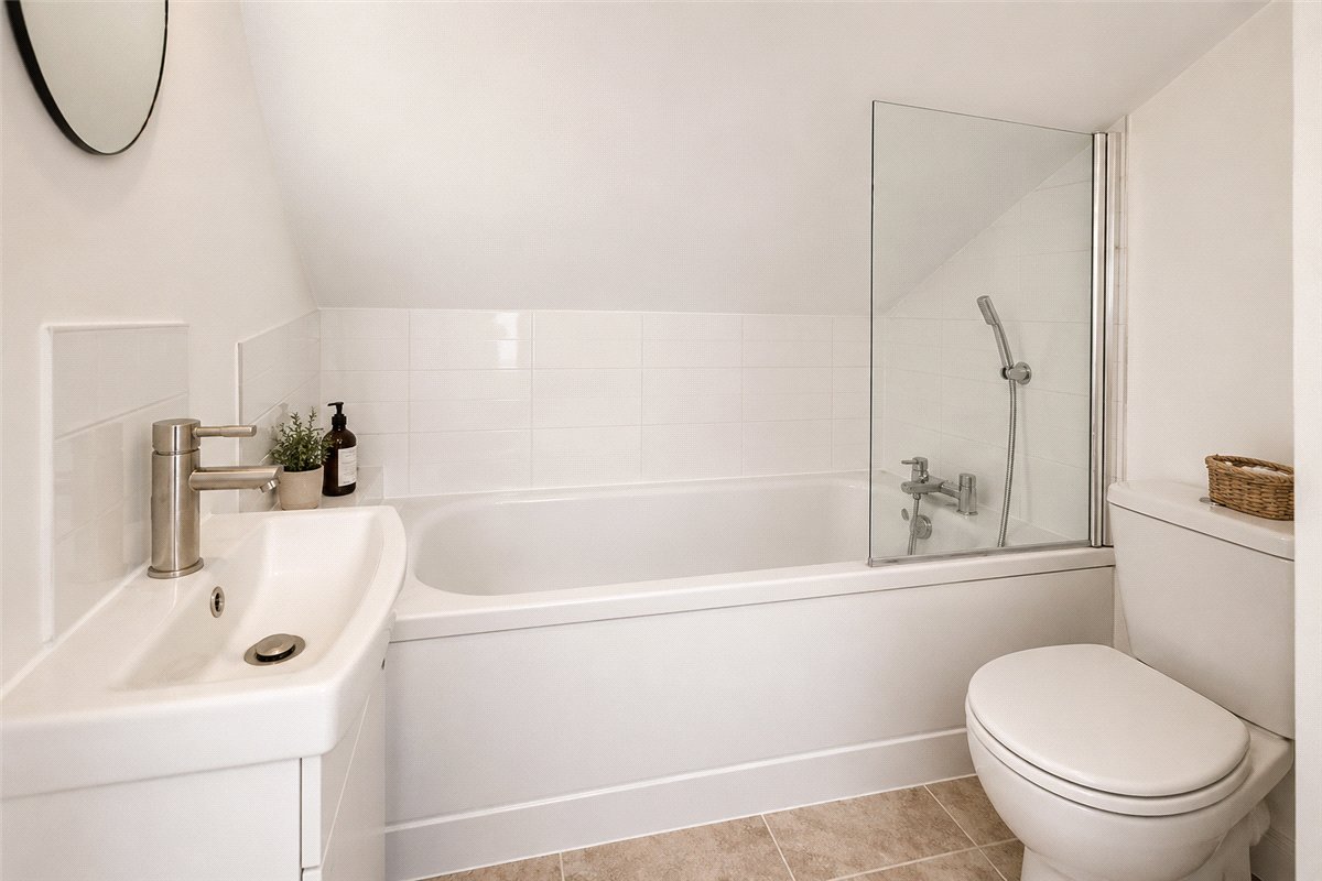 3 bedroom Flat, Langthorne Street, London, SW6 - Let Agreed, Image 12