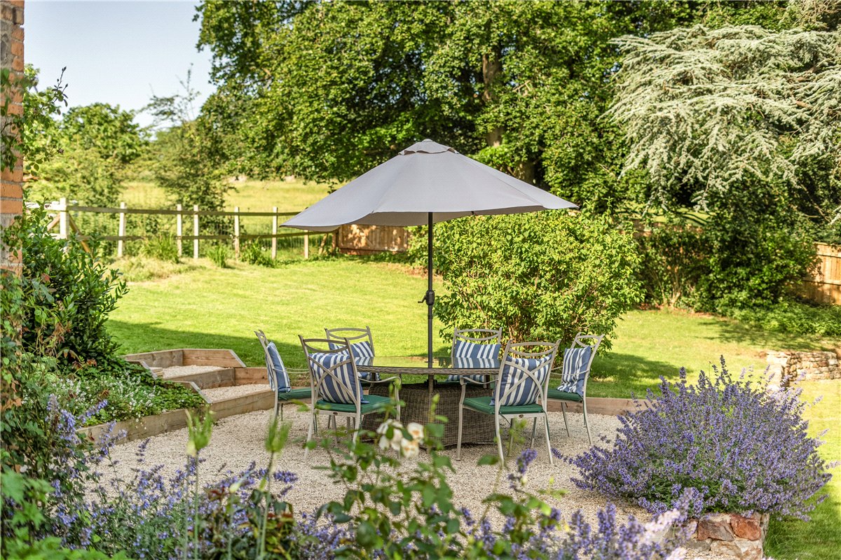 8 bedroom House, Rock Road, Wick, BS30 - Available, Image 3