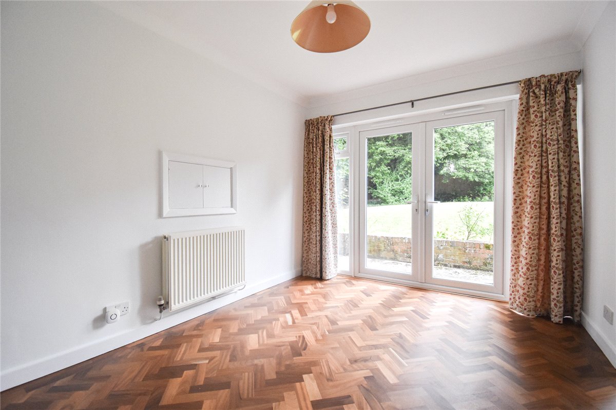 4 bedroom House, Spinney Drive, Great Shelford, CB22 - Available, Image 13