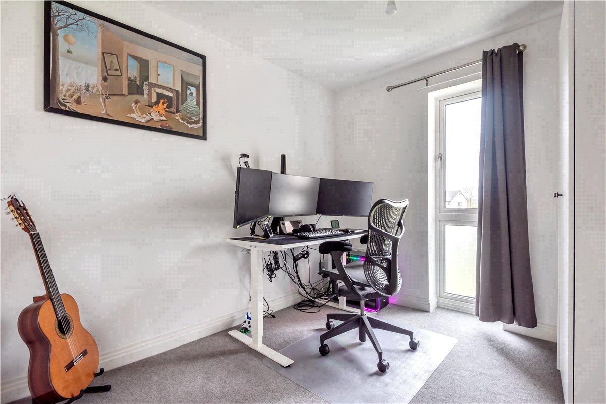 2 bedroom Flat, Croxden Way, Daventry, NN11 - , Image 4