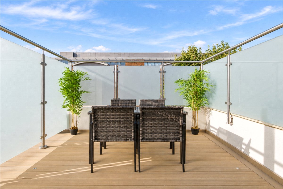 3 bedroom Maisonette, Colwith Road, London, W6 - Available, Image 2