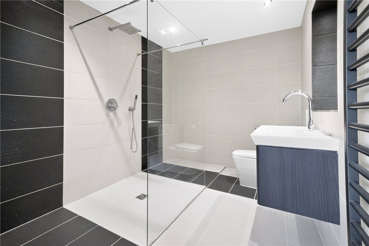 4 bedroom House, Warmfield Lane, Warmfield, WF1 - Available, Image 13