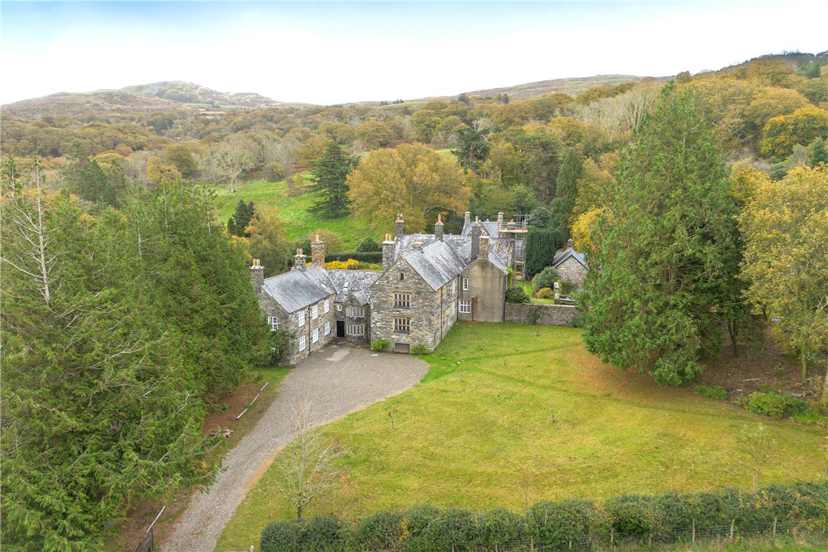 11 bedroom House, Talsarnau, Gwynedd, LL47 - Available, Image 52