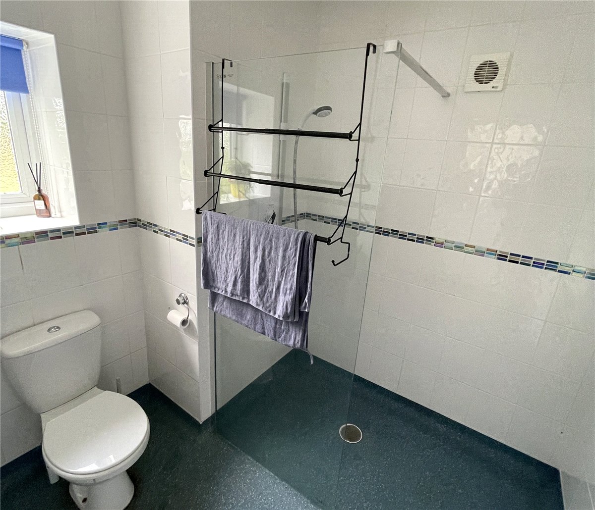 3 bedroom Cottage, Denbigh, Denbighshire, LL16 - Available, Image 3