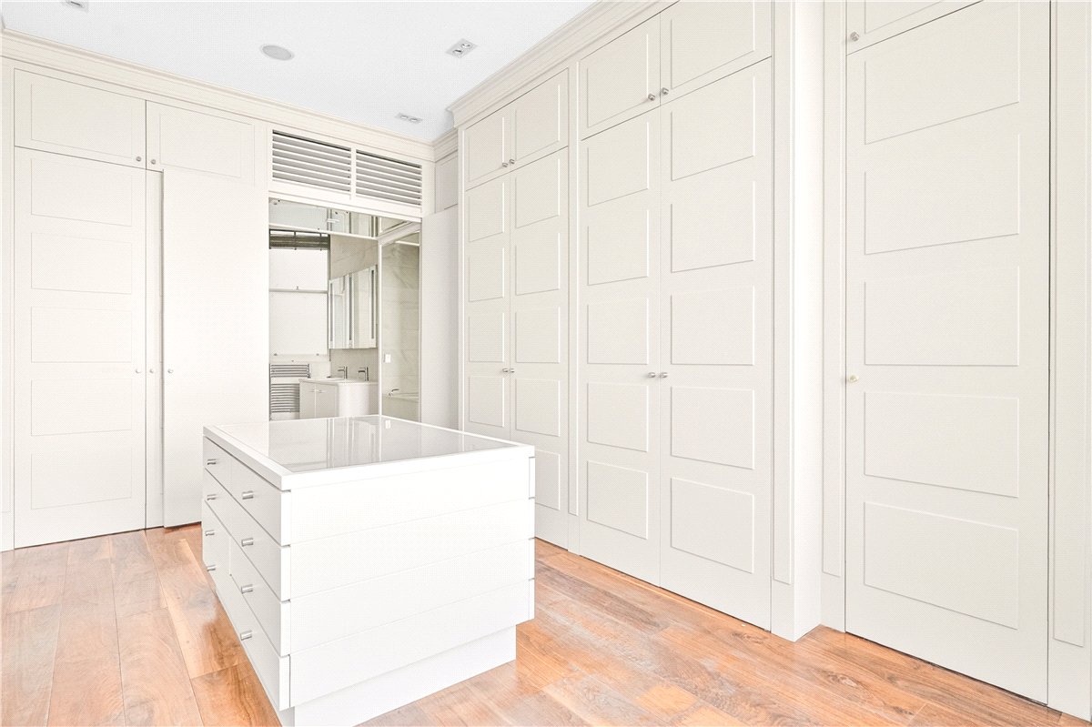 4 bedroom Flat, Marylebone Road, Marylebone, NW1 - Let Agreed, Image 2