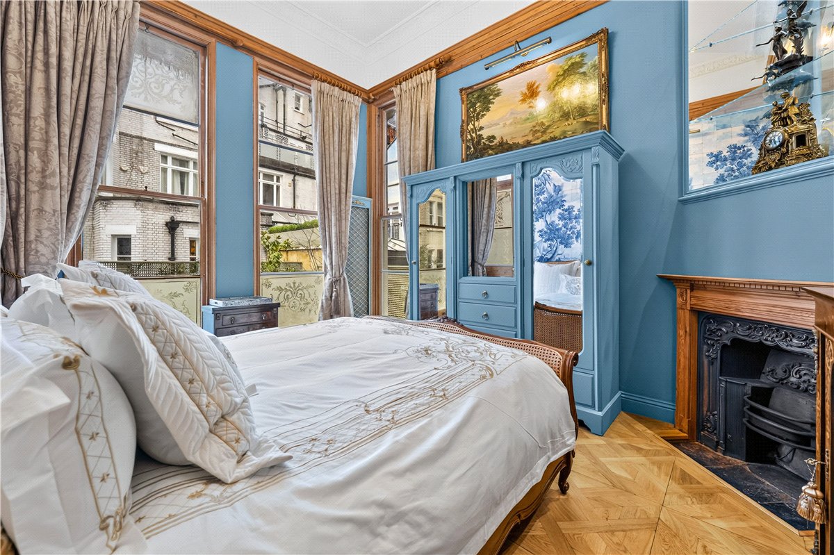 2 bedroom Flat, Pembridge Square, Notting Hill Gate, W2 - Available, Image 4