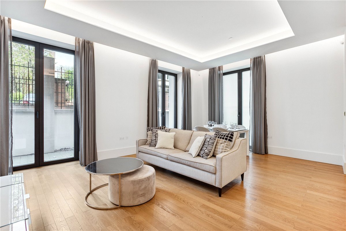 1 bedroom Flat, Lancer Square, London, W8 - Available