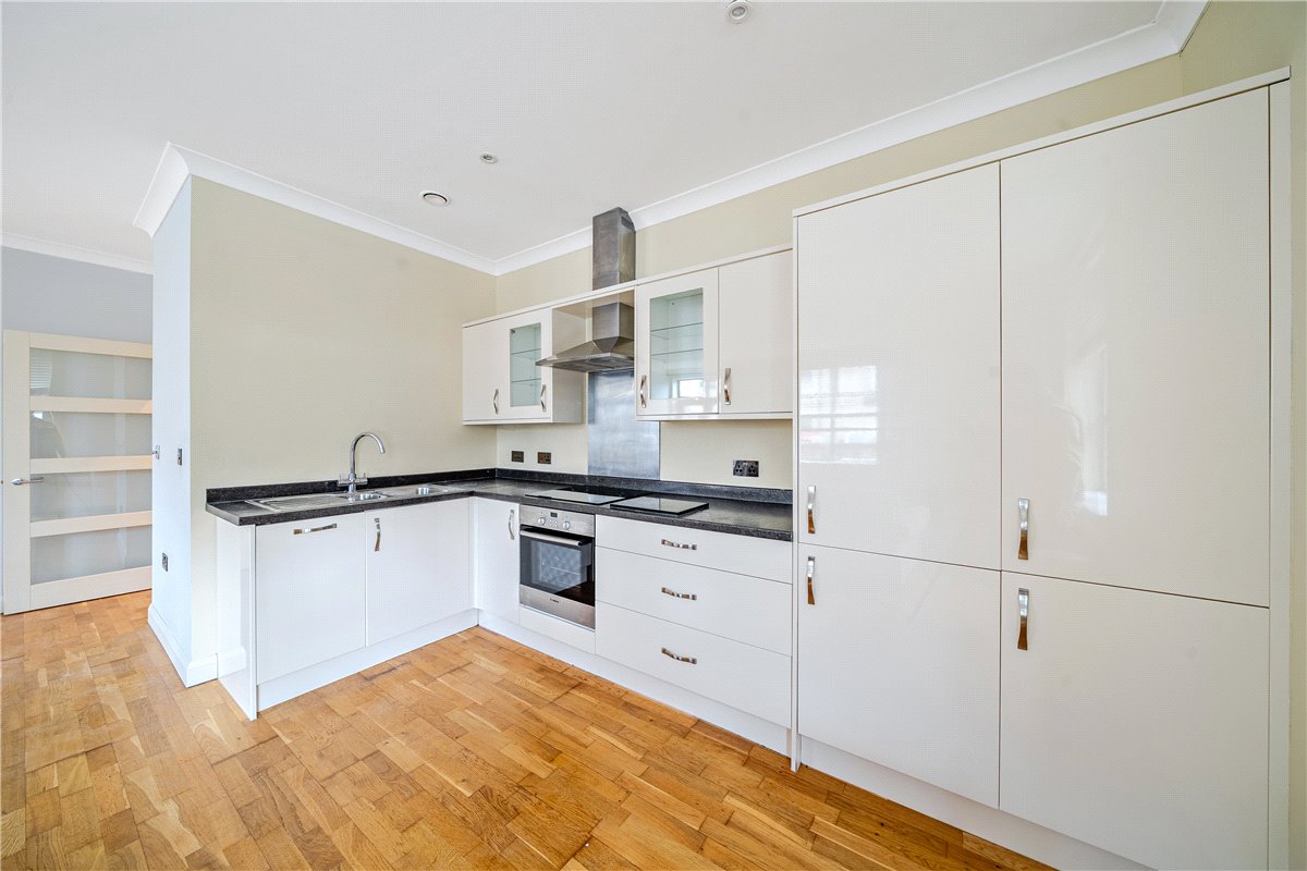 2 bedroom Flat, River Place, Bath, BA2 - , Image 4
