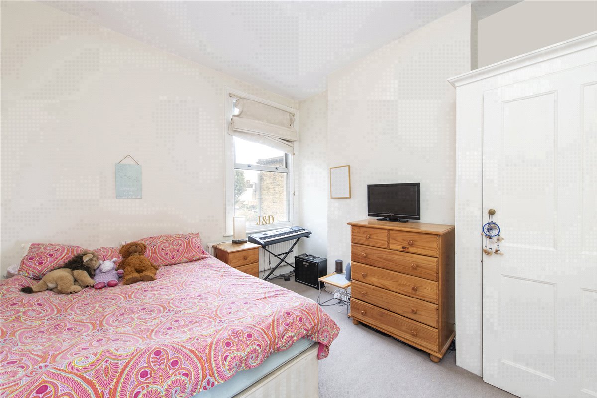 2 bedroom Maisonette, Loubet Street, London, SW17 - , Image 4