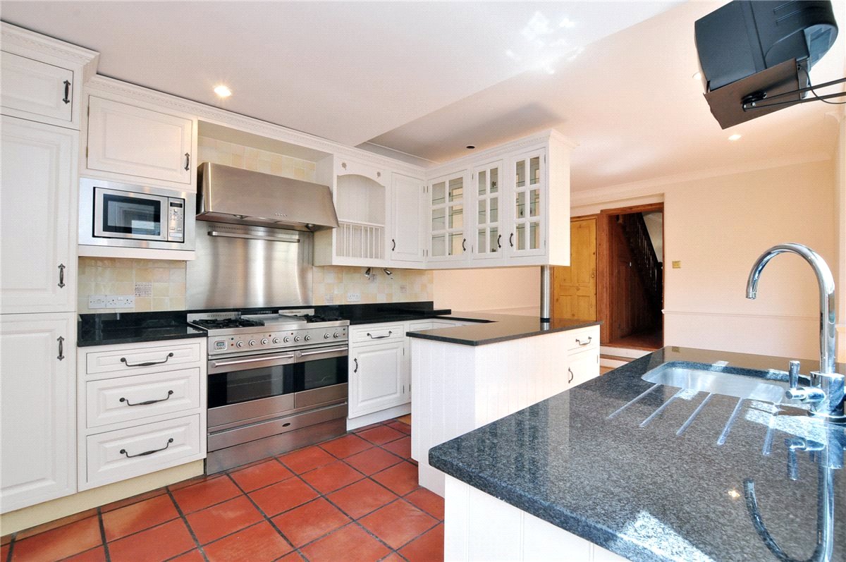 4 bedroom House, White Hart Lane, Barnes, SW13 - Sold, Image 2