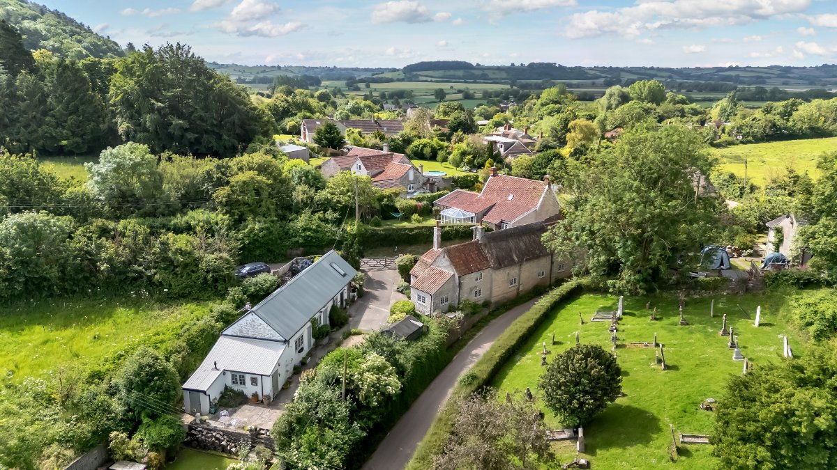 7 bedroom House, School Lane, Compton Dundon, TA11 - Available, Image 6