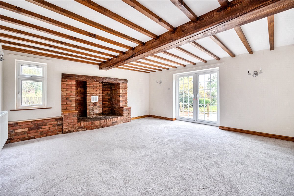 5 bedroom House, Tuppenhurst Lane, Rugeley, WS15 - Available, Image 1