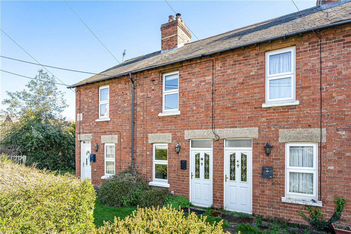 2 bedroom House, Alchester Terrace, Bicester, OX26 - Available