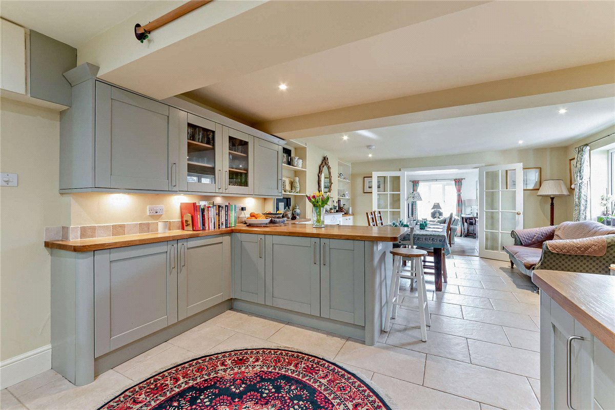 5 bedroom House, Burys Bank Road, Crookham Common, RG19 - Available, Image 21