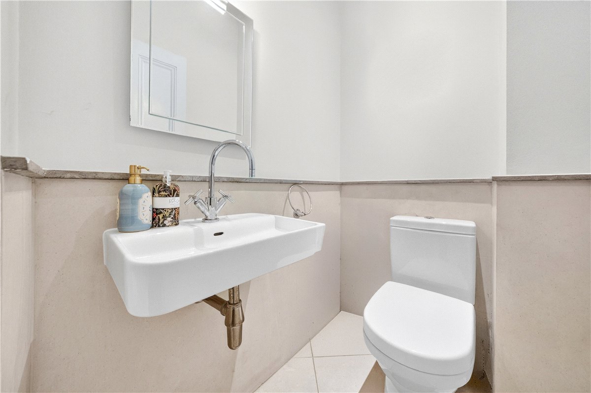 3 bedroom Flat, Harrington Gardens, London, SW7 - Available, Image 14