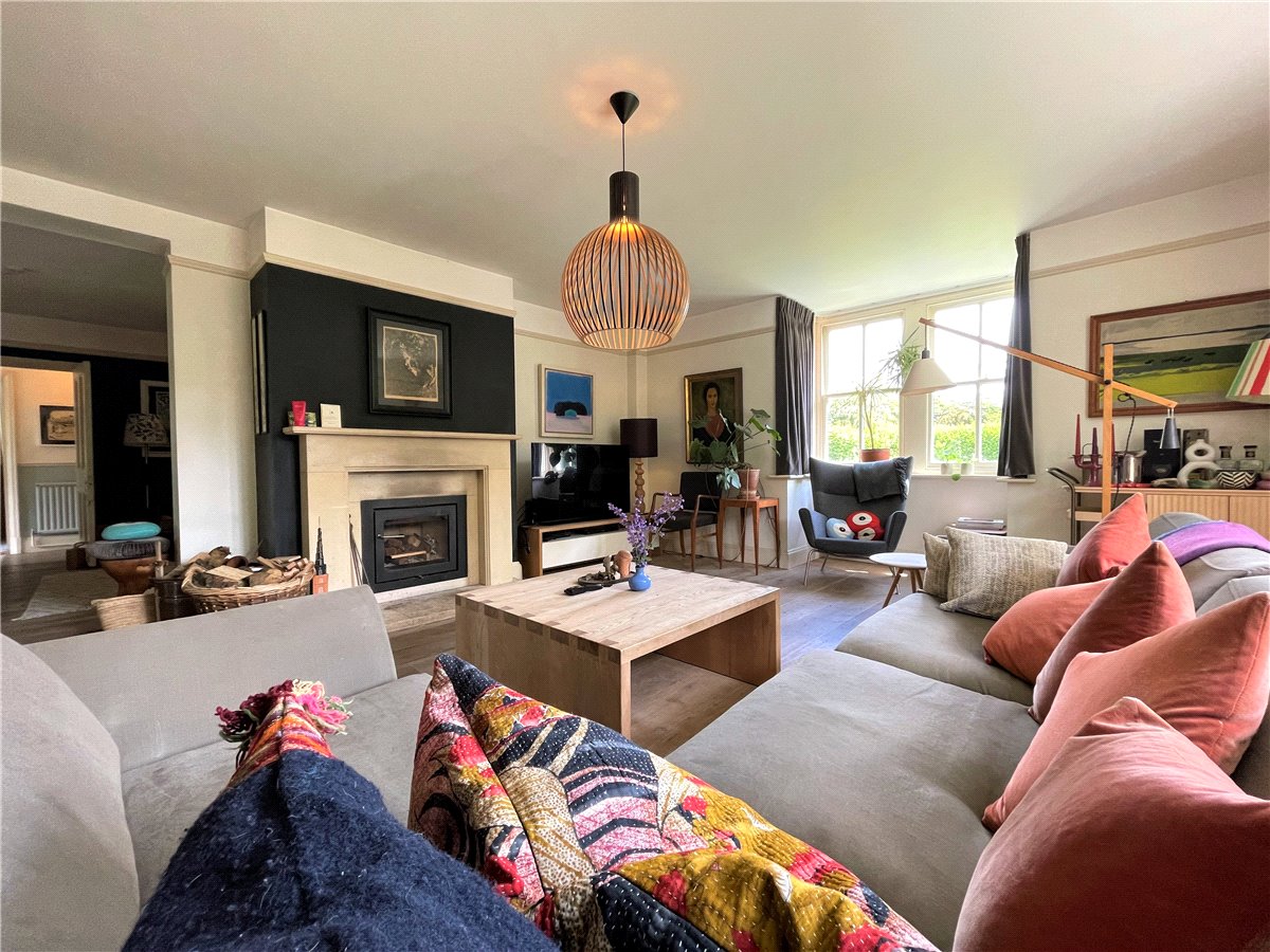 6 bedroom House, Woodborough, Pewsey, SN9 - , Image 4