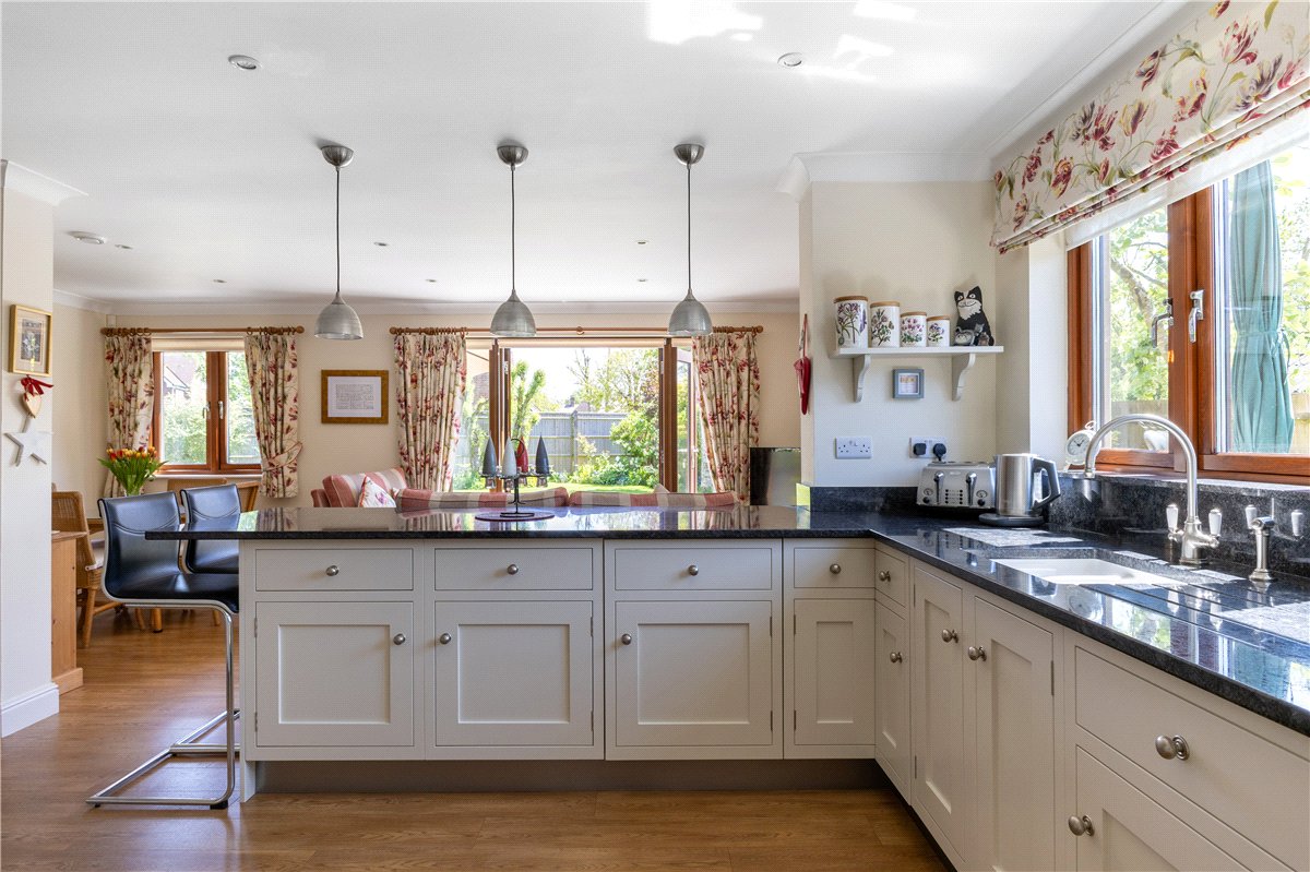 5 bedroom House, Grafton Place, East Grafton, SN8 - Available, Image 7