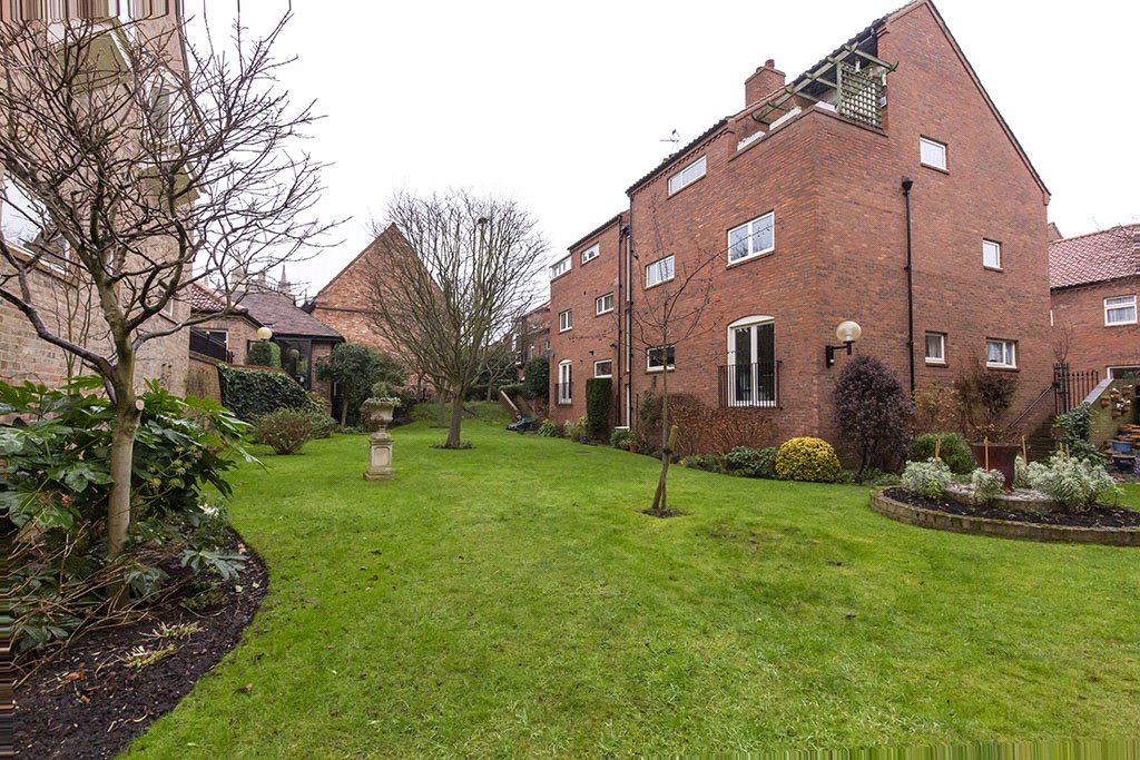 1 bedroom Flat, St. Andrewgate, York, YO1 - Let Agreed, Image 1