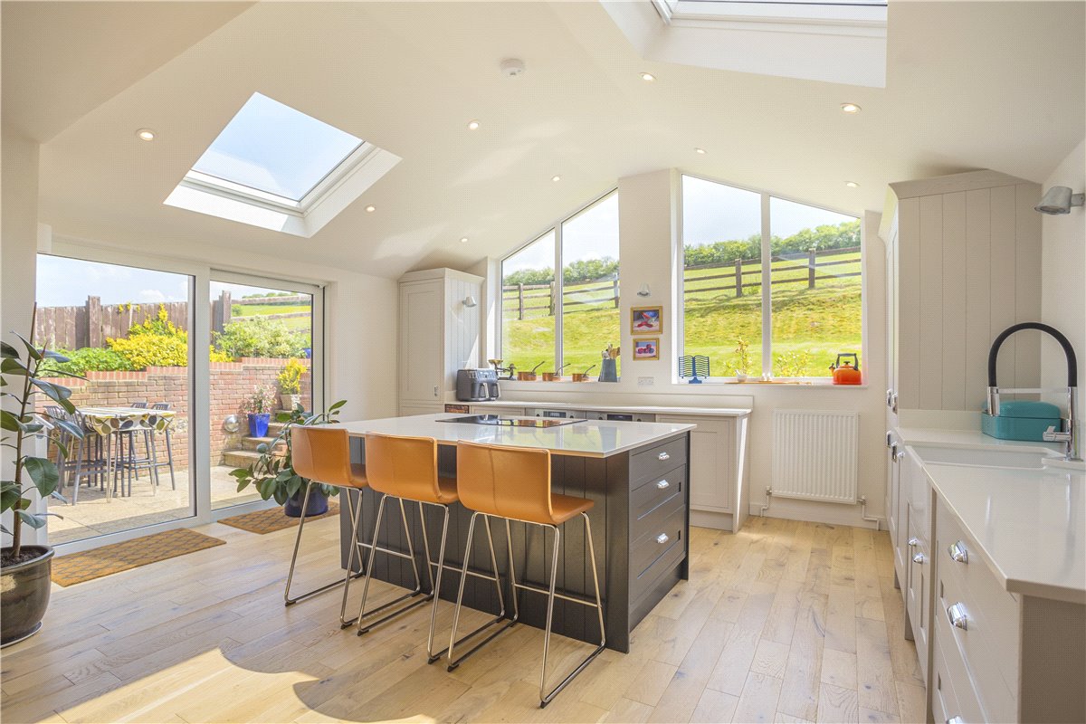 4 bedroom House, Chandlers Lane, Aldbourne, SN8 - Available, Image 3