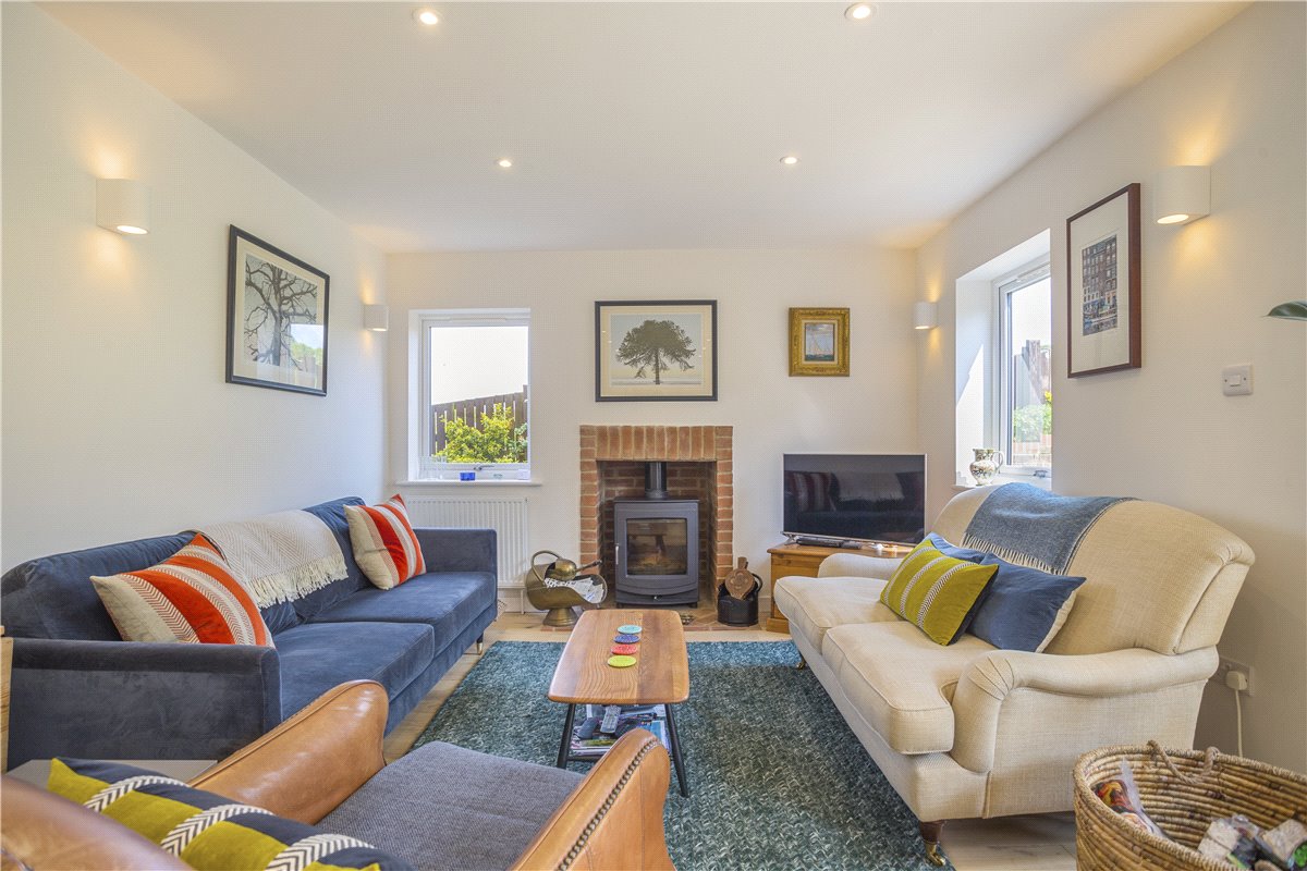 4 bedroom House, Chandlers Lane, Aldbourne, SN8 - Available, Image 3
