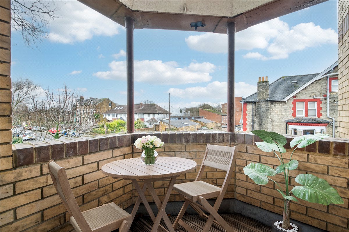 1 bedroom Flat, Bedford Hill, Balham, SW12 - Sold, Image 2