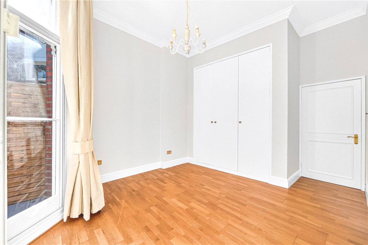 2 bedroom Flat, Old Brompton Road, South Kensington, SW5 - Available, Image 11