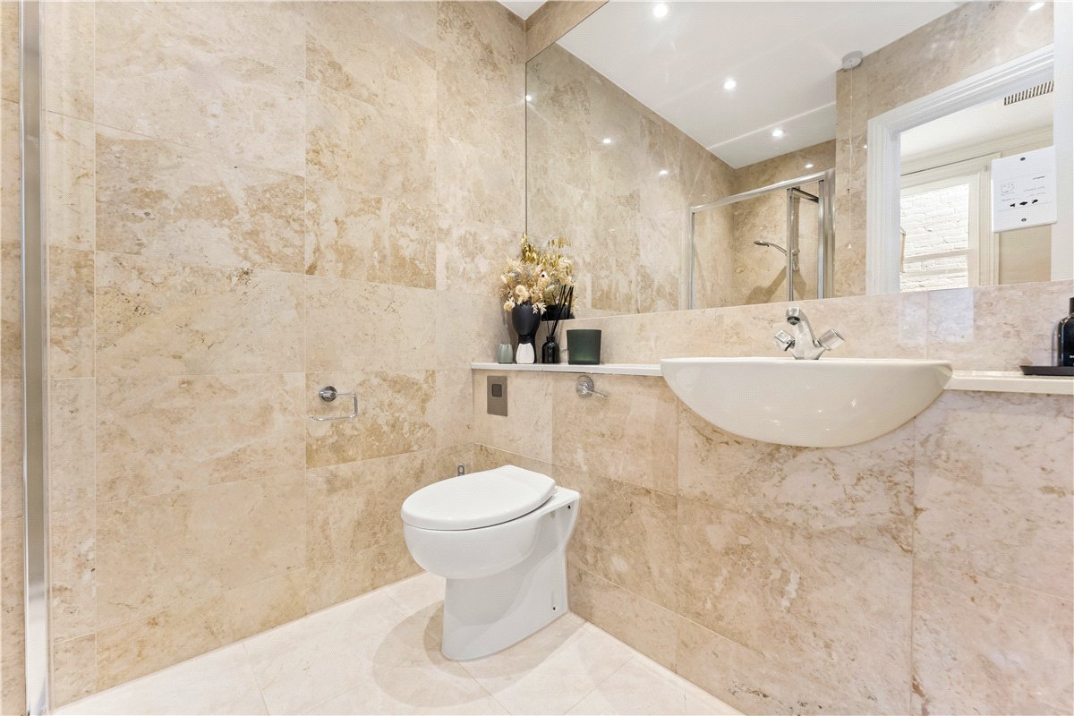 3 bedroom Flat, Queens Gate, South Kensington, SW7 - Available, Image 5
