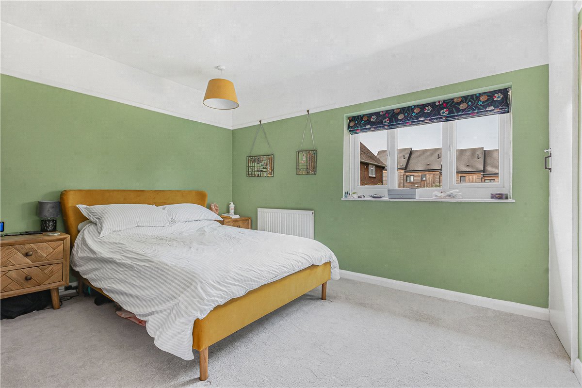 3 bedroom House, St. Margarets Mead, Marlborough, SN8 - Sold STC, Image 4