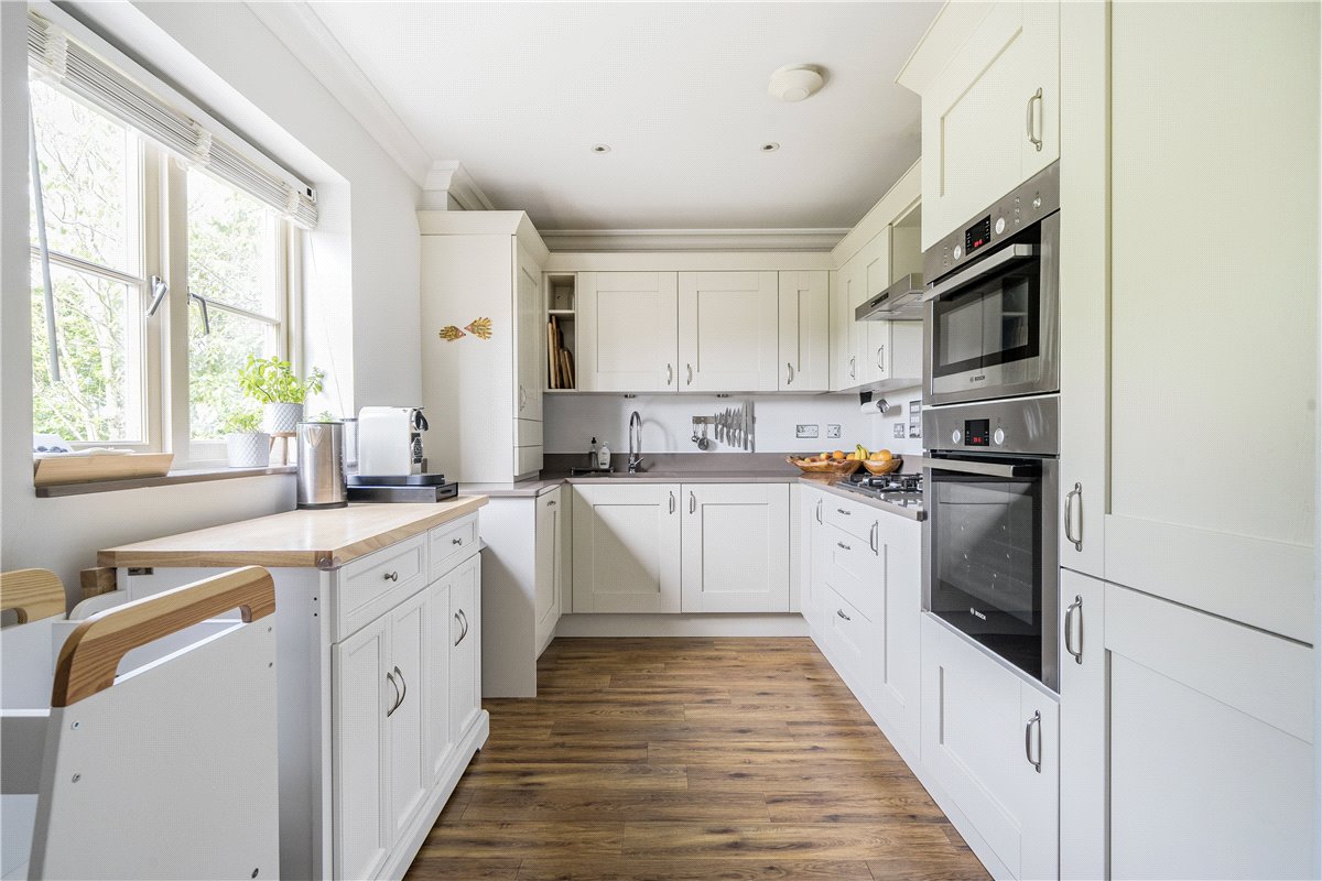2 bedroom Flat, Fortescue Street, Norton St. Philip, BA2 - Available, Image 3