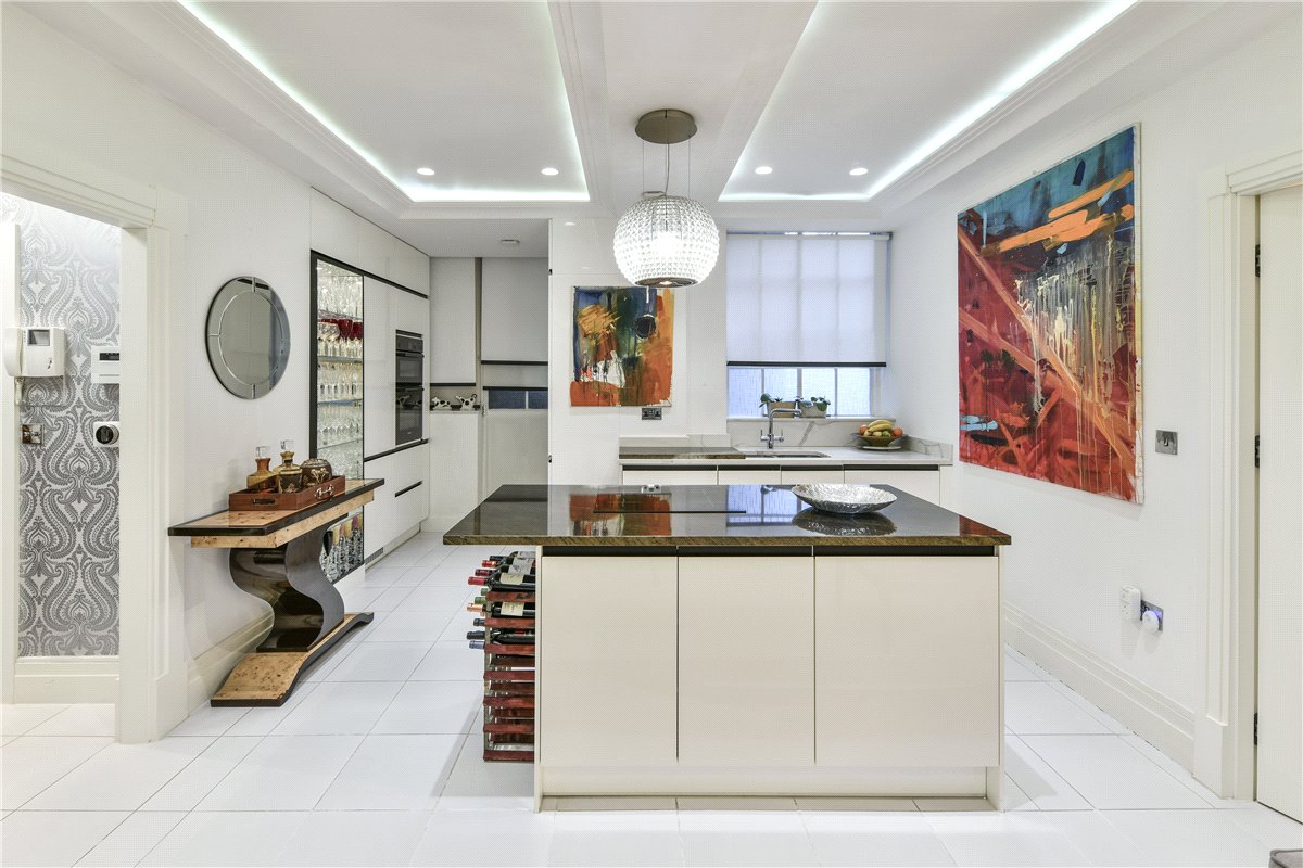 2 bedroom Flat, Portland Place, London, W1B - Sold, Image 10
