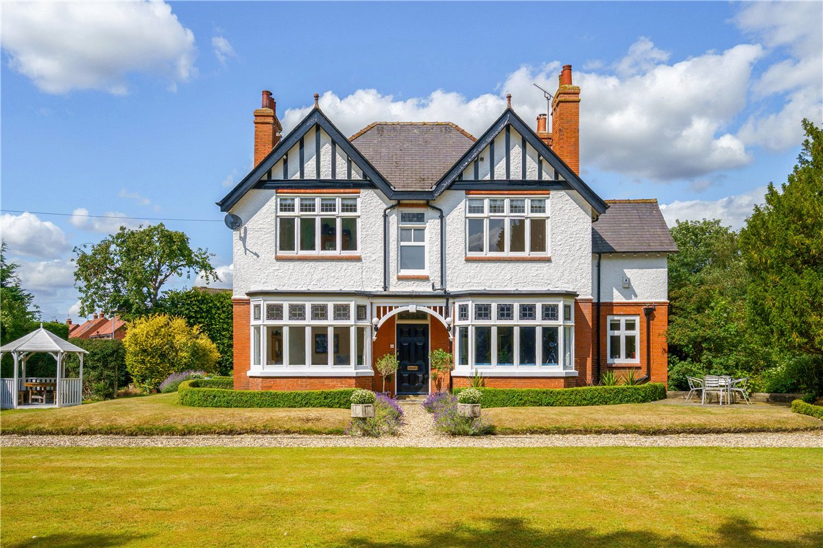 5 bedroom House, Main Street, Wilberfoss, YO41 - Available