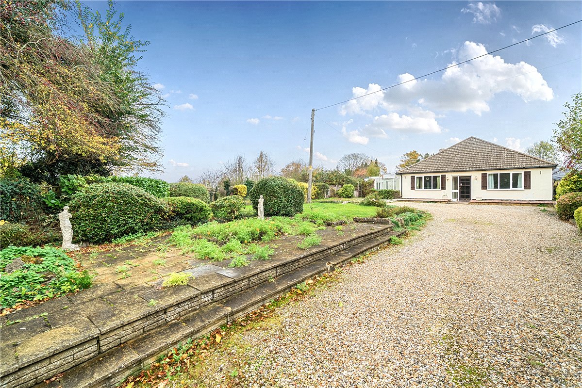 3 bedroom Bungalow, Bridle Path, Charney Bassett, OX12 - Sold STC