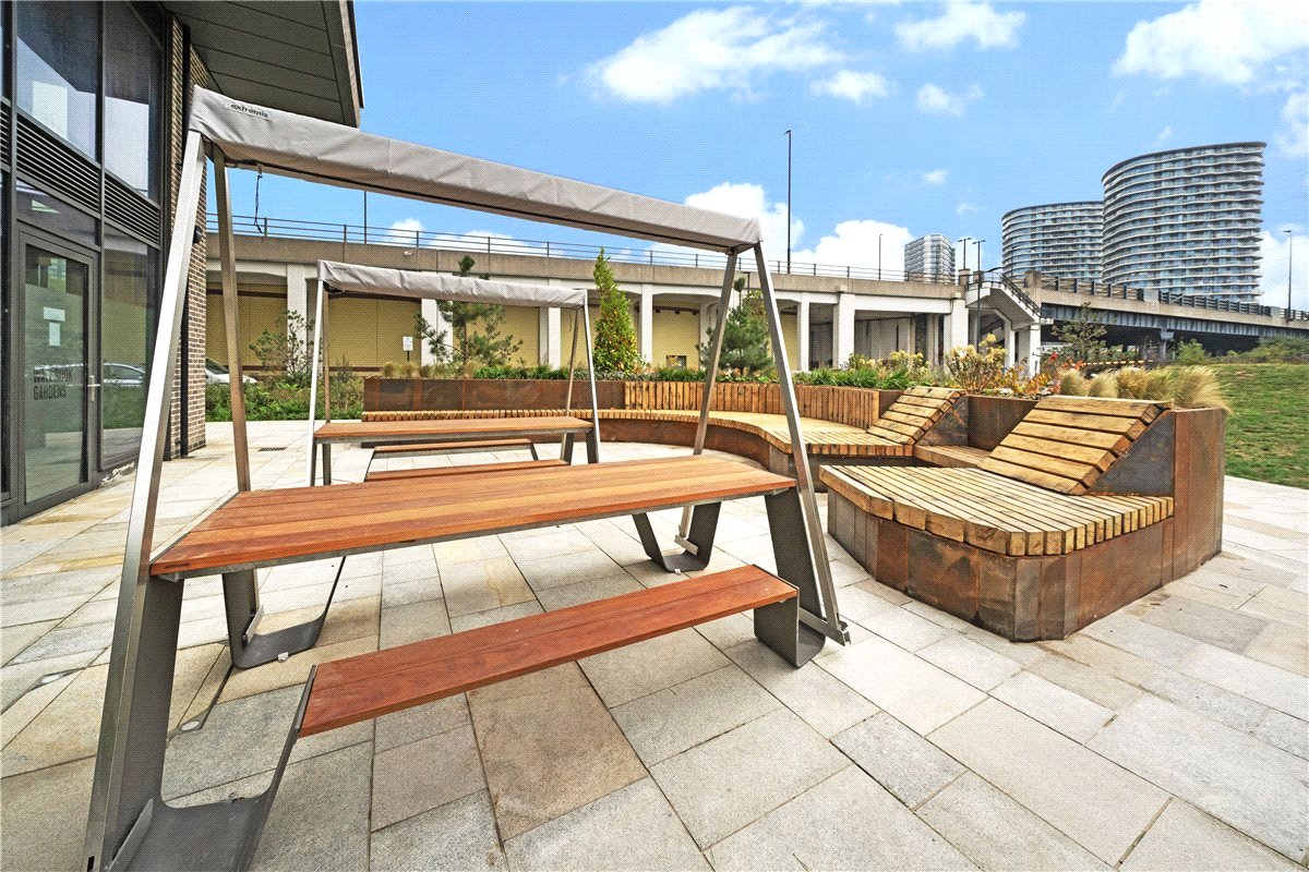 3 bedroom Flat, Heartwell Avenue, London, E16 - Available, Image 25