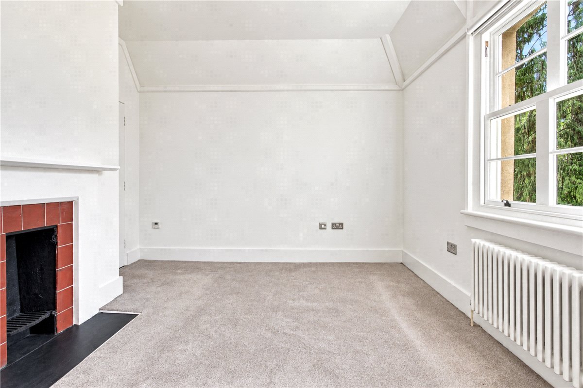 3 bedroom Cottage, Bishops Avenue, London, SW6 - Available, Image 12