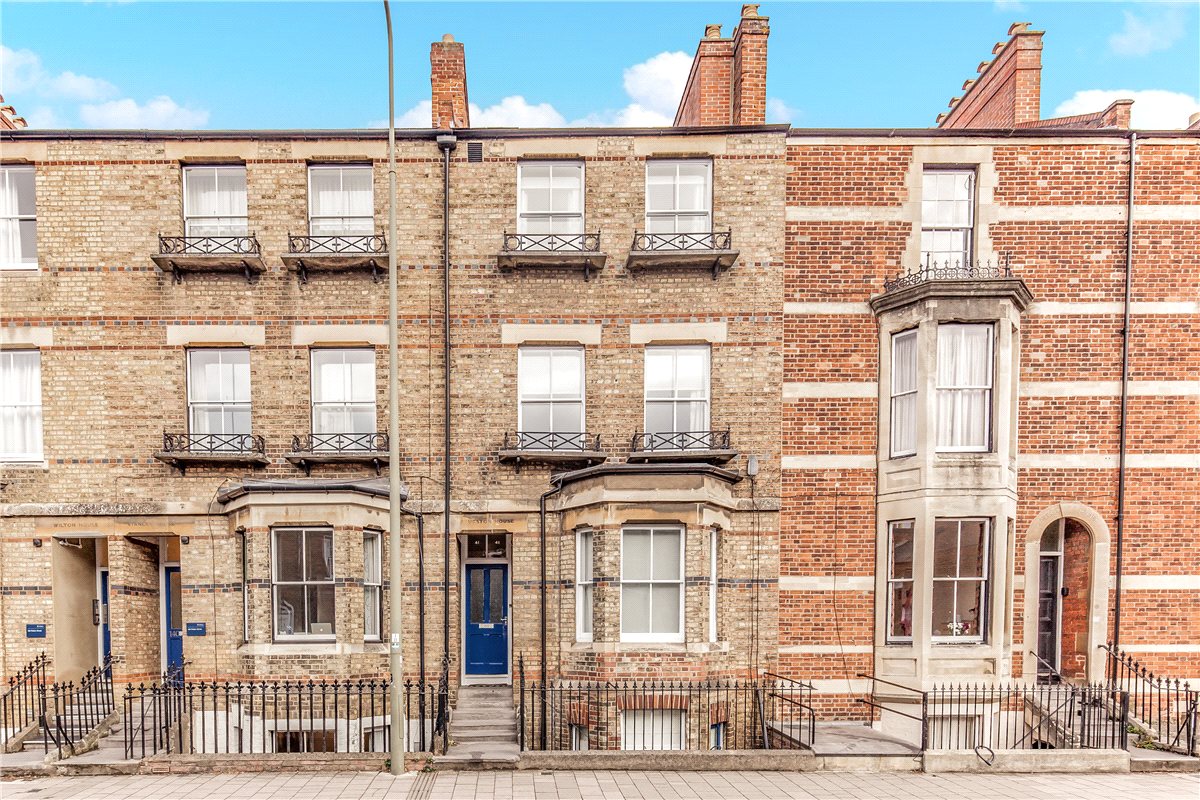 3 bedroom House, Walton Street, Oxford, OX1 - Available