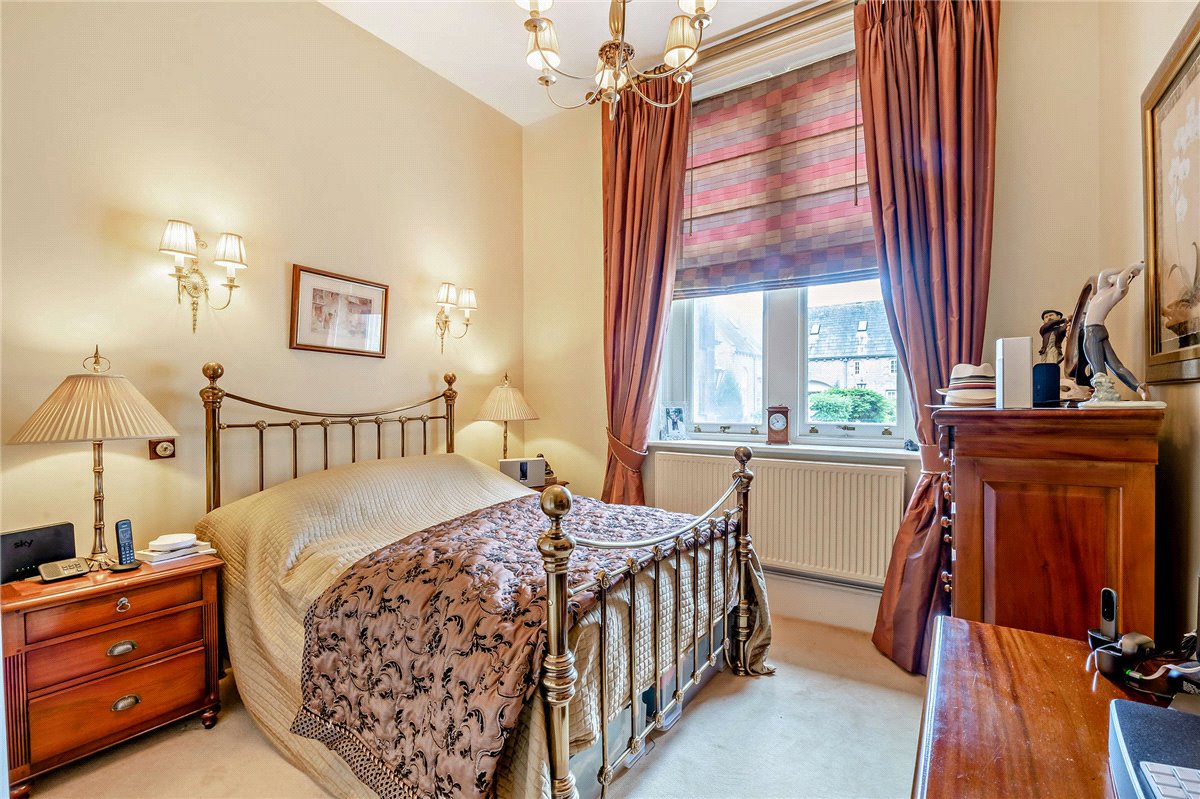 2 bedroom Flat, Moor Park, Beckwithshaw, HG3 - Available, Image 7