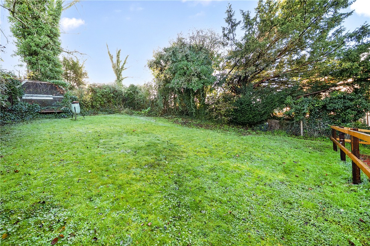 4 bedroom House, Old London Road, Stockbridge, SO20 - Available, Image 8