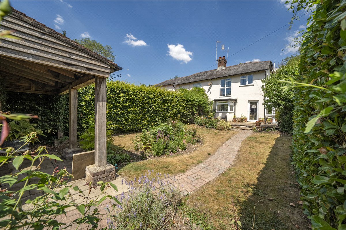 3 bedroom House, Marsh Court, Stockbridge, SO20 - Sold