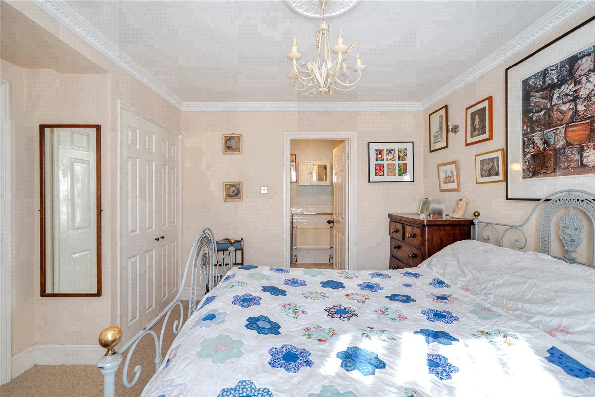 3 bedroom Maisonette, Queens Parade, Bath, BA1 - Available, Image 5