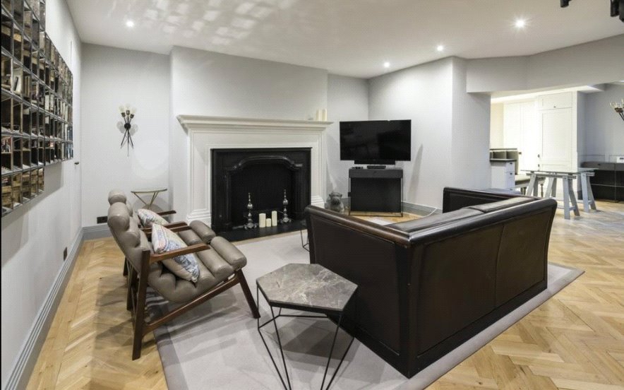 1 bedroom Flat, North Audley Street, London, W1K - Available, Image 3