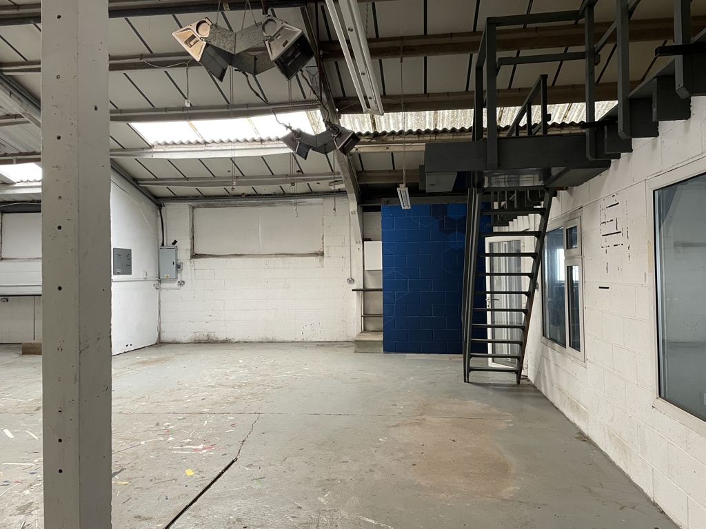 1928 Sq Ft, Hookstone Park, Harrogate, HG2 - Available, Image 6